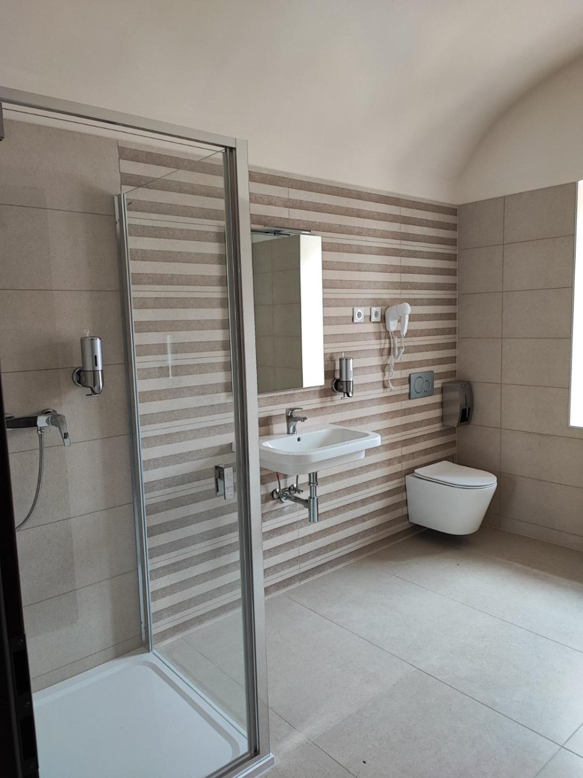 River Apartmanhaz Jaszbereny Luaran gambar