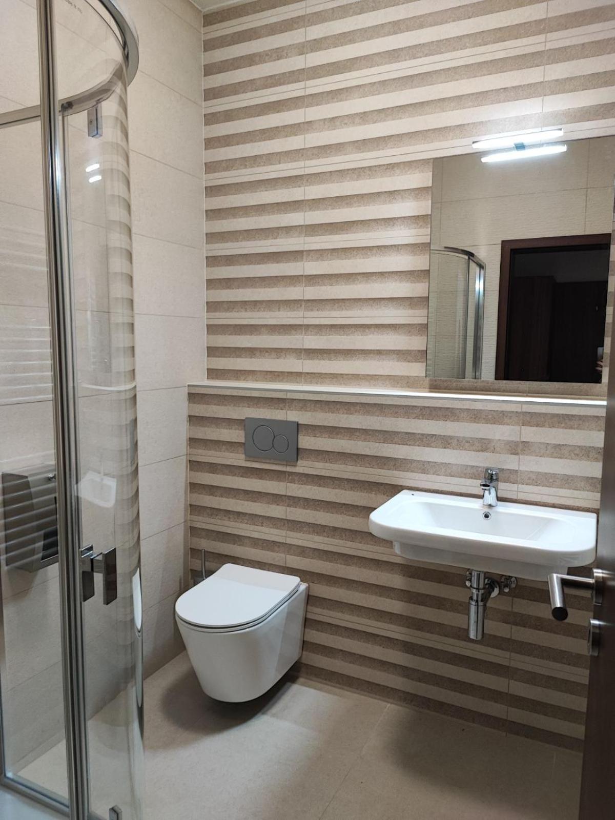 River Apartmanhaz Jaszbereny Luaran gambar