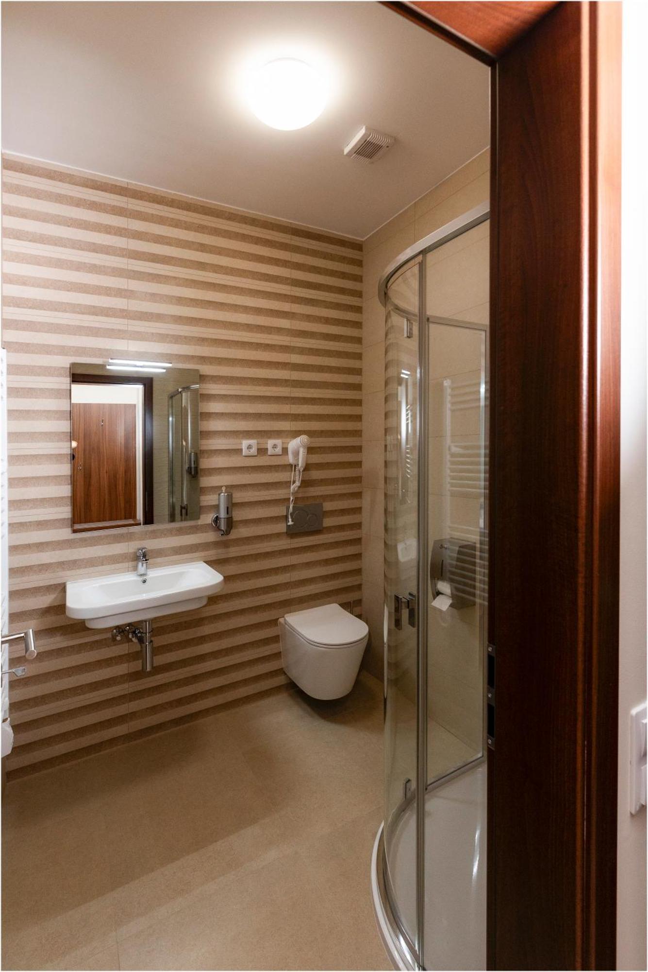 River Apartmanhaz Jaszbereny Luaran gambar